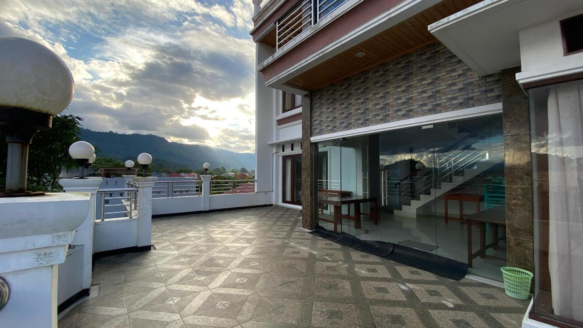 Toraja Lodge Guest House Rantepao Exterior foto